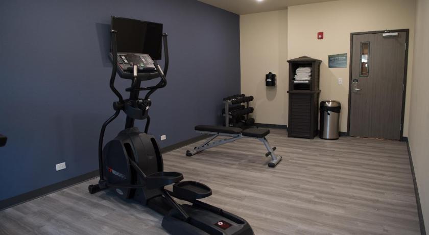 Cobblestone Inn & Suites - Forest City photo