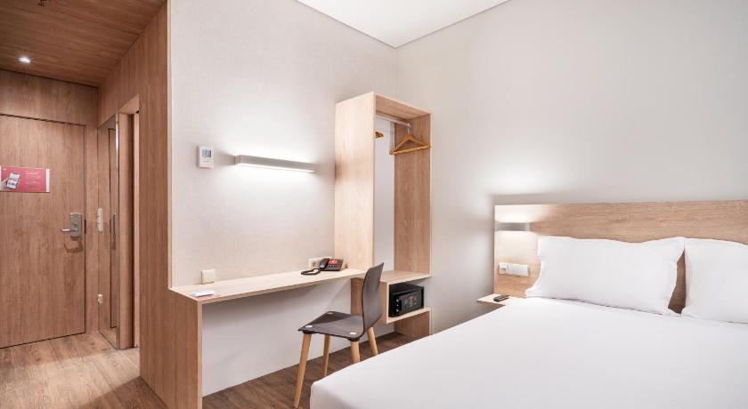 Moov Hotel Oeiras photo