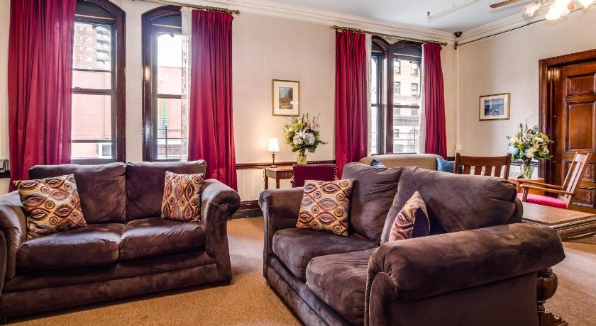 New York Leo House 3-Star Accommodation suite
