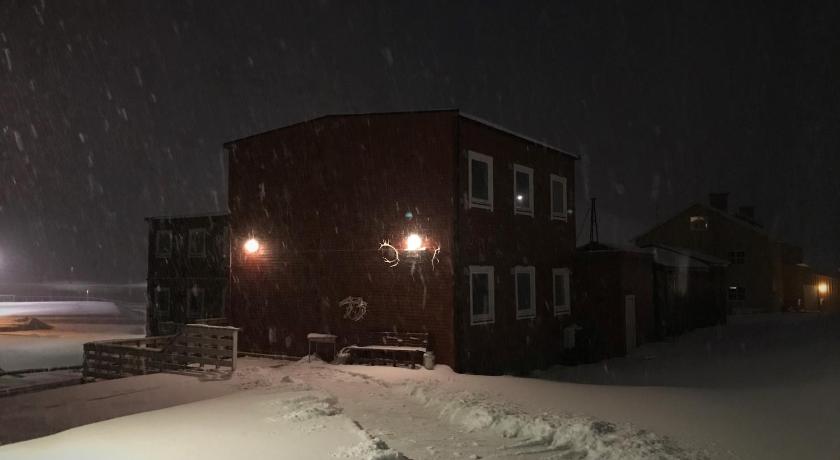 Haugen Pensjonat Svalbard photo