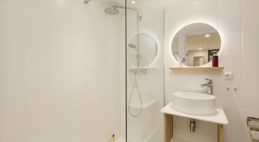 Hotel Eemhof by Center Parcs photo