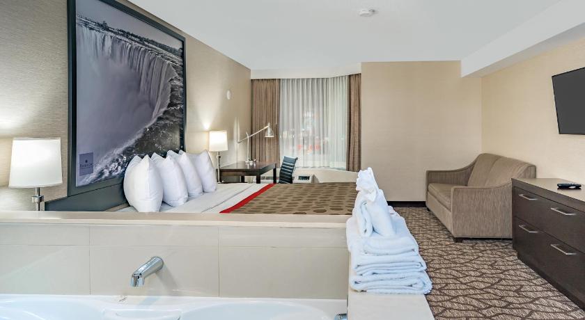 Image of 1 King Bed Suite Non-Smoking 0