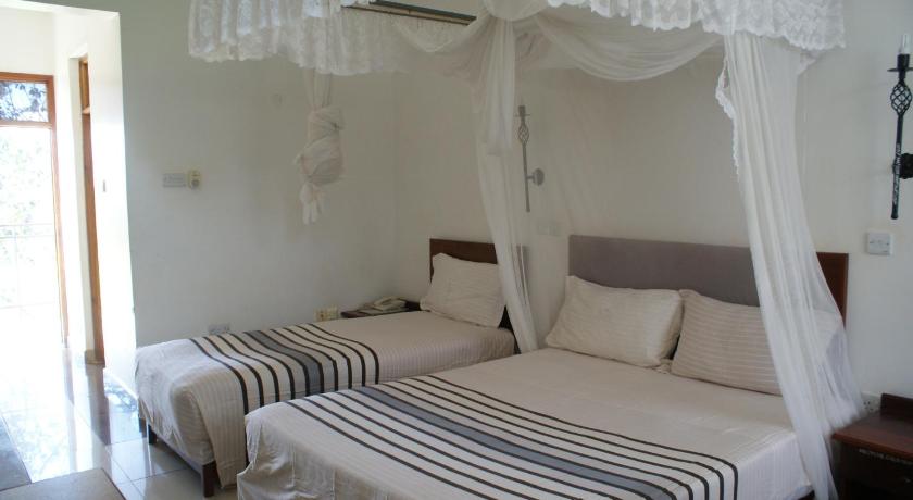 Arc Hotel photo