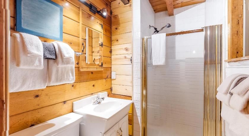 Bristlecone Cottage photo