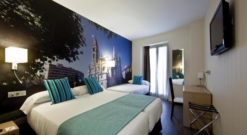 Hotel Enara - image 10
