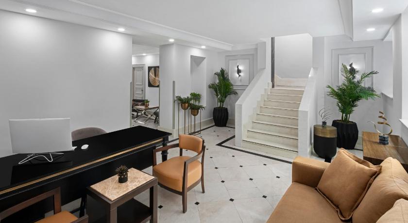 Akka Suites - main image