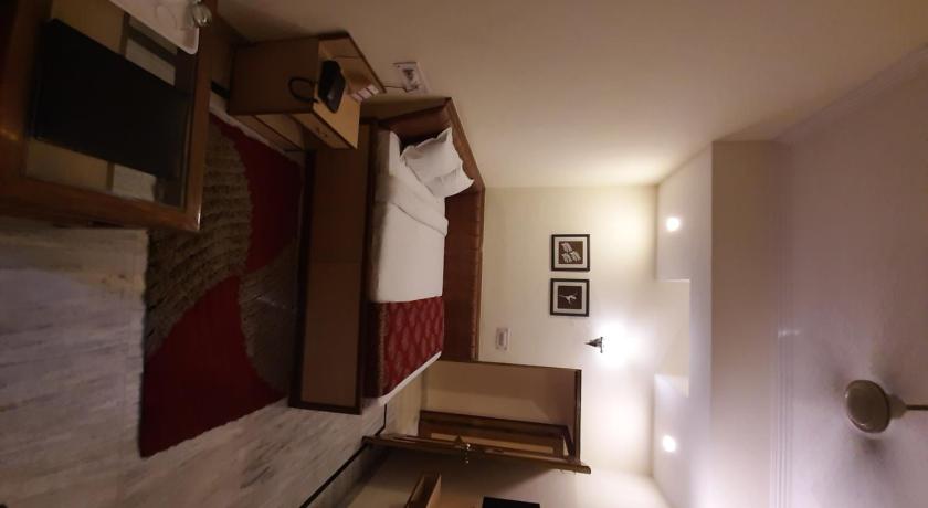 Hotel Siddharth Residency