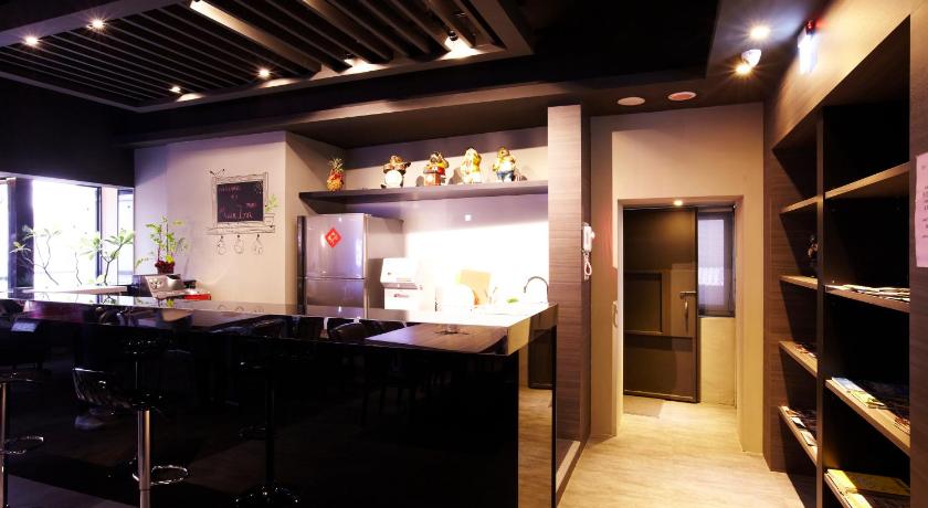 Taipei Main Inn Taipei 2-Star Hotel exterior