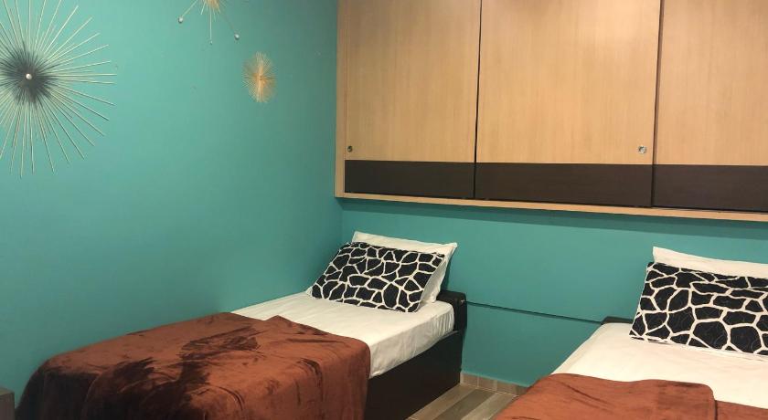 Image of Twin Room 14