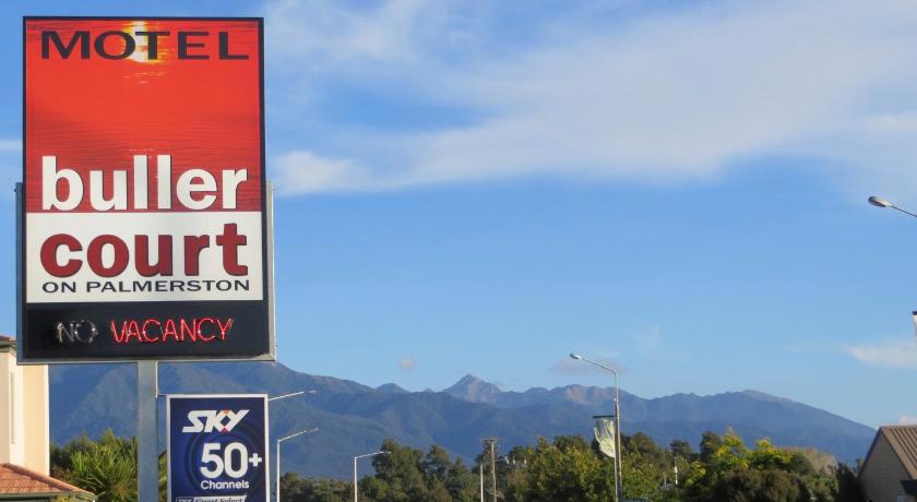 Buller Court on Palmerston photo