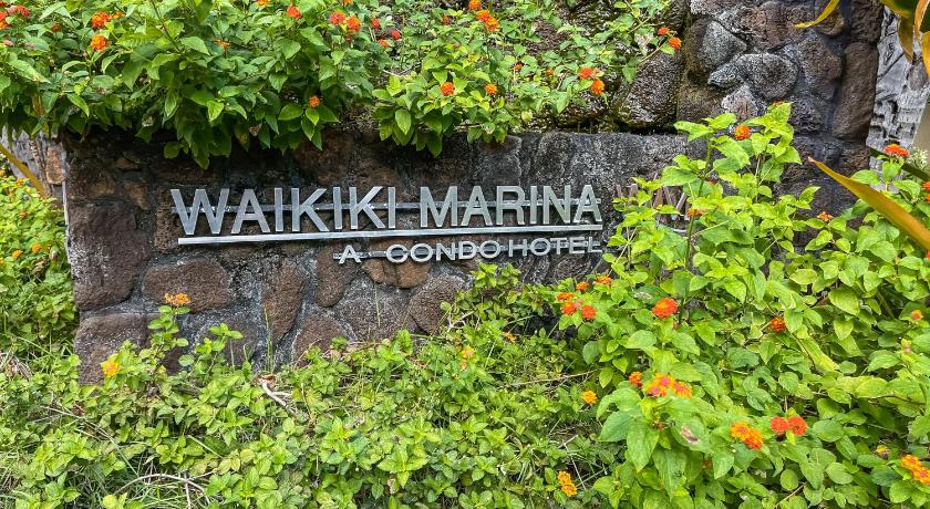 Marina Tower 3501 photo