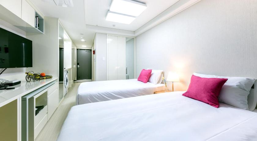 Image of Premier Ocean Twin Room 7