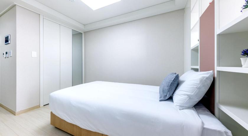 Image of Family Twin Ocean View 15