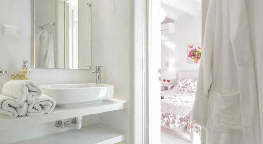 Naxian Queen Luxury Villas & Suites photo