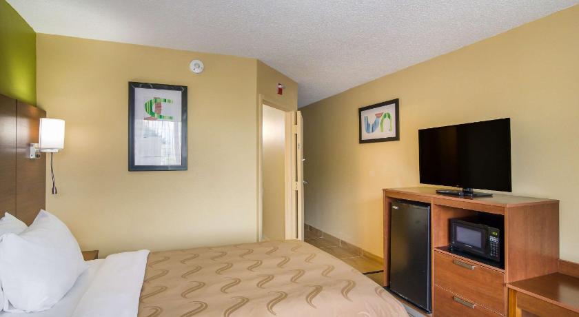 Stayable Suites Jax West