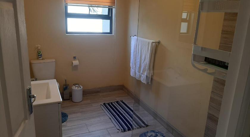 Shalom Self Catering - image 11