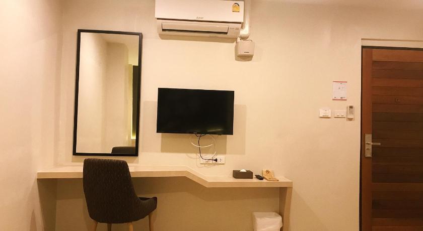 Image of Standard Small Double Room - Non-Smoking 13