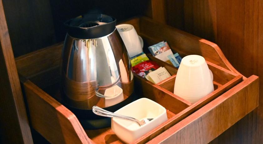 Image of Deluxe Room King 9