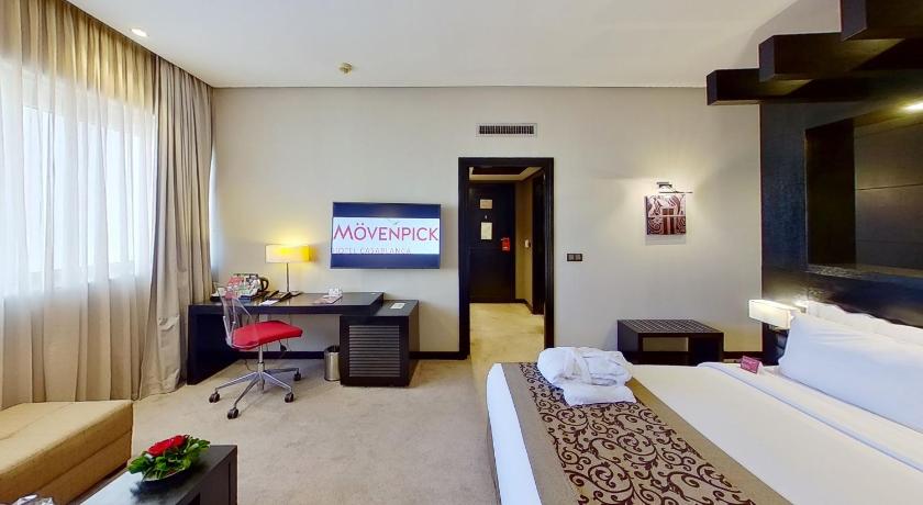 Image of Deluxe Queen Room 7