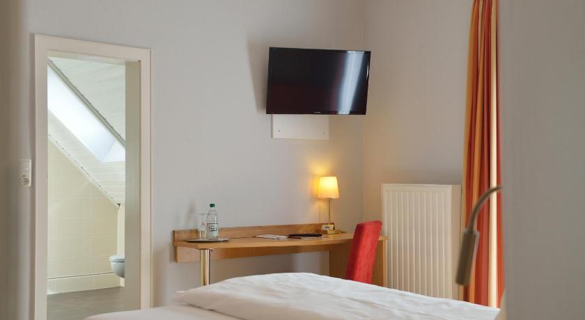 Land-gut-Hotel Allerhof photo