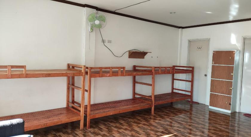 Bunk Bed in Mixed Dormitory Room, Aloha in Cebu