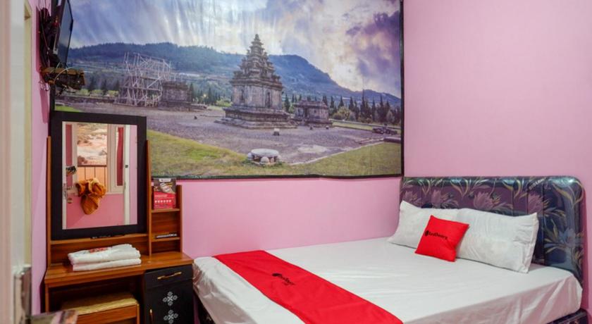 RedDoorz Syariah near Telaga Warna Dieng photo