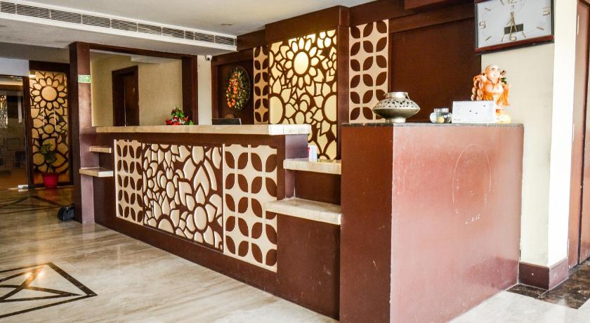 OYO 19628 Hotel Amba International