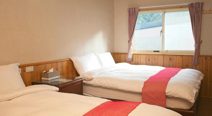 Image of Triple Room with Private Bathroom 0
