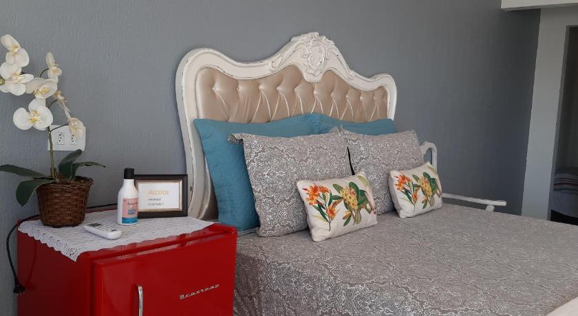 Pousada Cris Garden Bed&Breakfast photo
