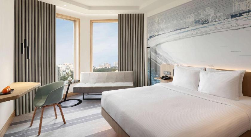 Superior King Bed City View