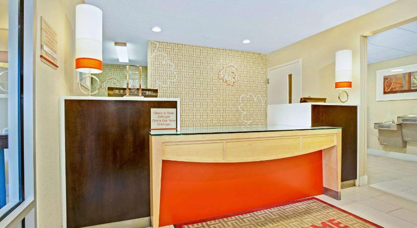 MainStay Suites Cincinnati Blue Ash