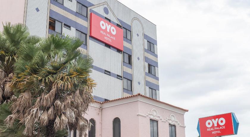 OYO Real Palace Hotel