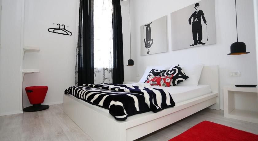 The Hostel — Hotel in Zadar