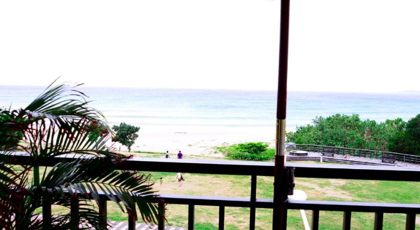 Golden Bay Holiday Inn photo