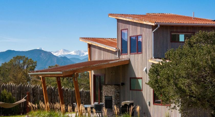 Royal Gorge Cabins