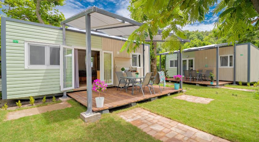 Armenistis Camping & Bungalows photo