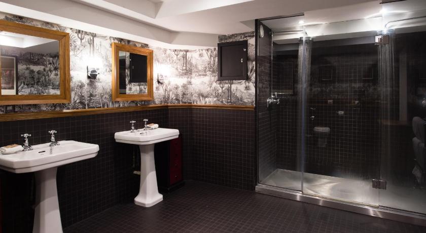 Image of Suite 2