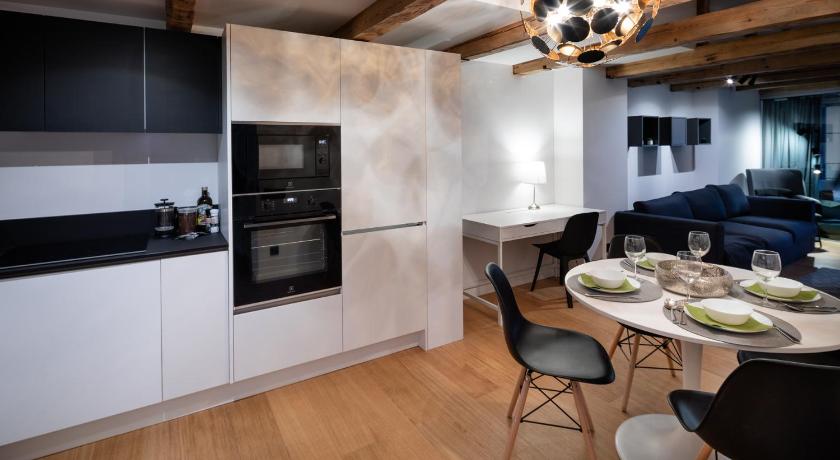 Merkela Loft Apartment Beside Vermanes Park photo