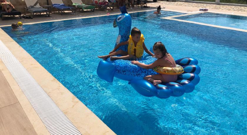 "HOLIDAY" apartments &amp; rooms — Hotel in Ulcinj