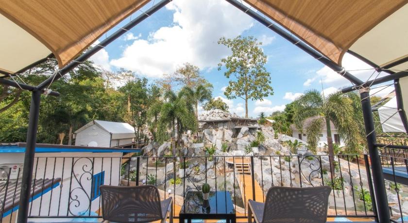 カオヤイ Mont Blanc Base Camp Khaoyai 3つ星 ゲストハウス 眺望