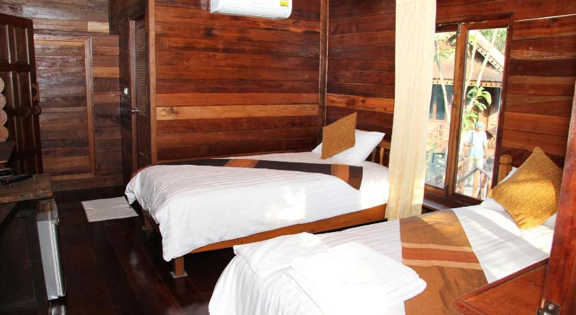 รูปของห้องเตียงแฝด (Twin Bed Room) 2