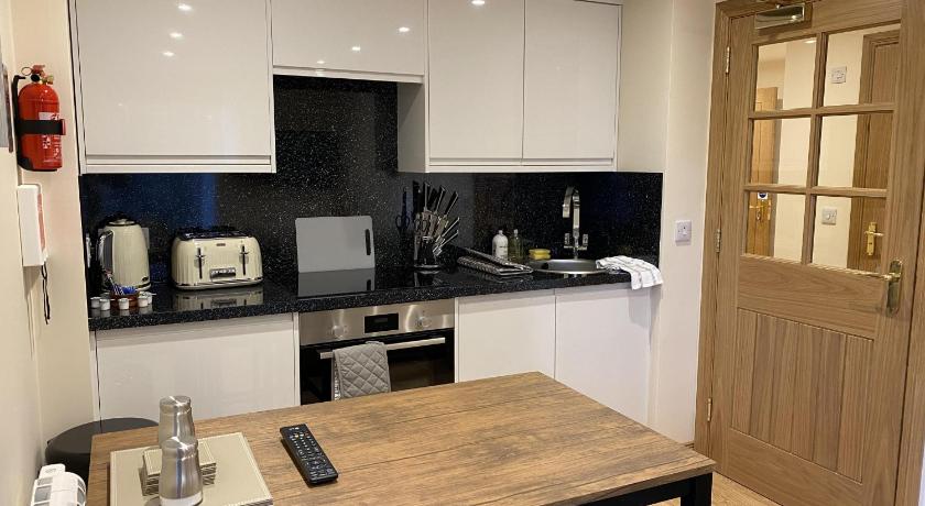 Waverley Inn Apartments - image 3