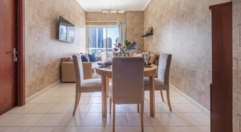 Frank Porter Lake Terrace Dubai United Arab Emirates Photos Room Rates Promotions