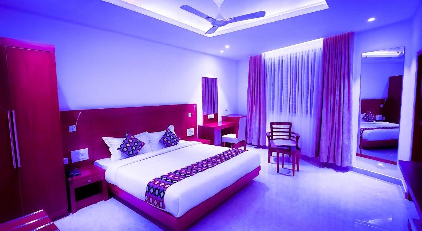 Hotel Victoria International photo