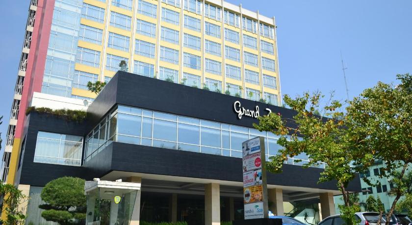 Grand Zuri Jababeka Hotel