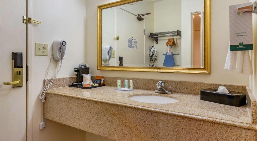 Quality Inn & Suites Raleigh Durham Airport