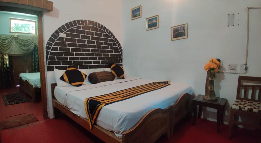 The Satkhol Retreat