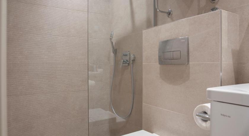 Hotel Vela photo