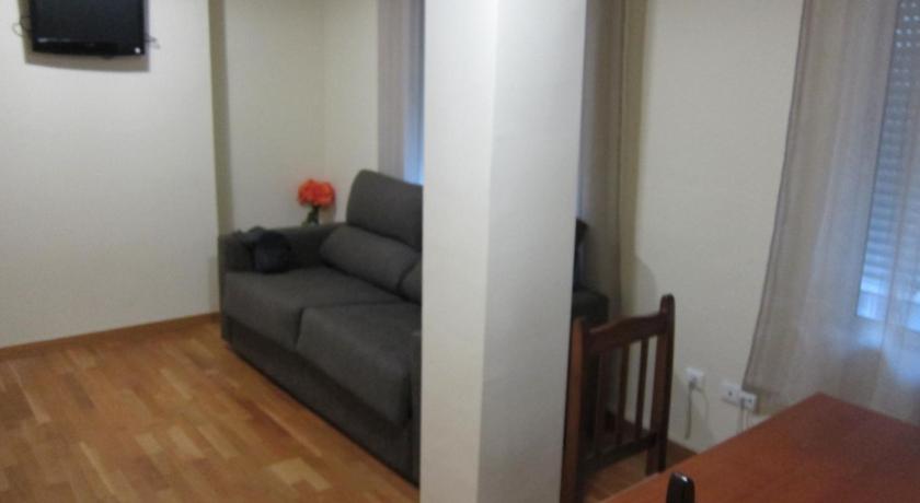 Apartamentos Valencia — Hotel in València