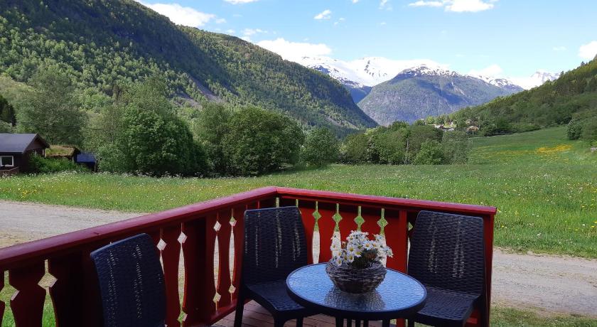 Eidsdal Camping og Feriehus